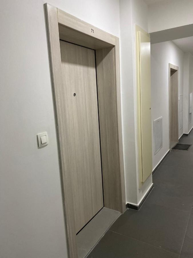 Sunshine Apartment Skopje Ngoại thất bức ảnh